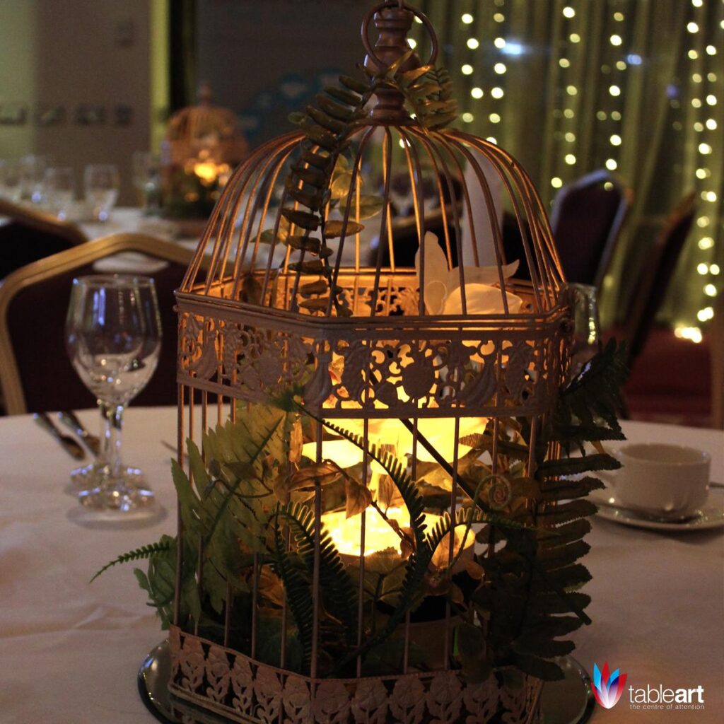 birdcage-vintage-wedding-centrepiece